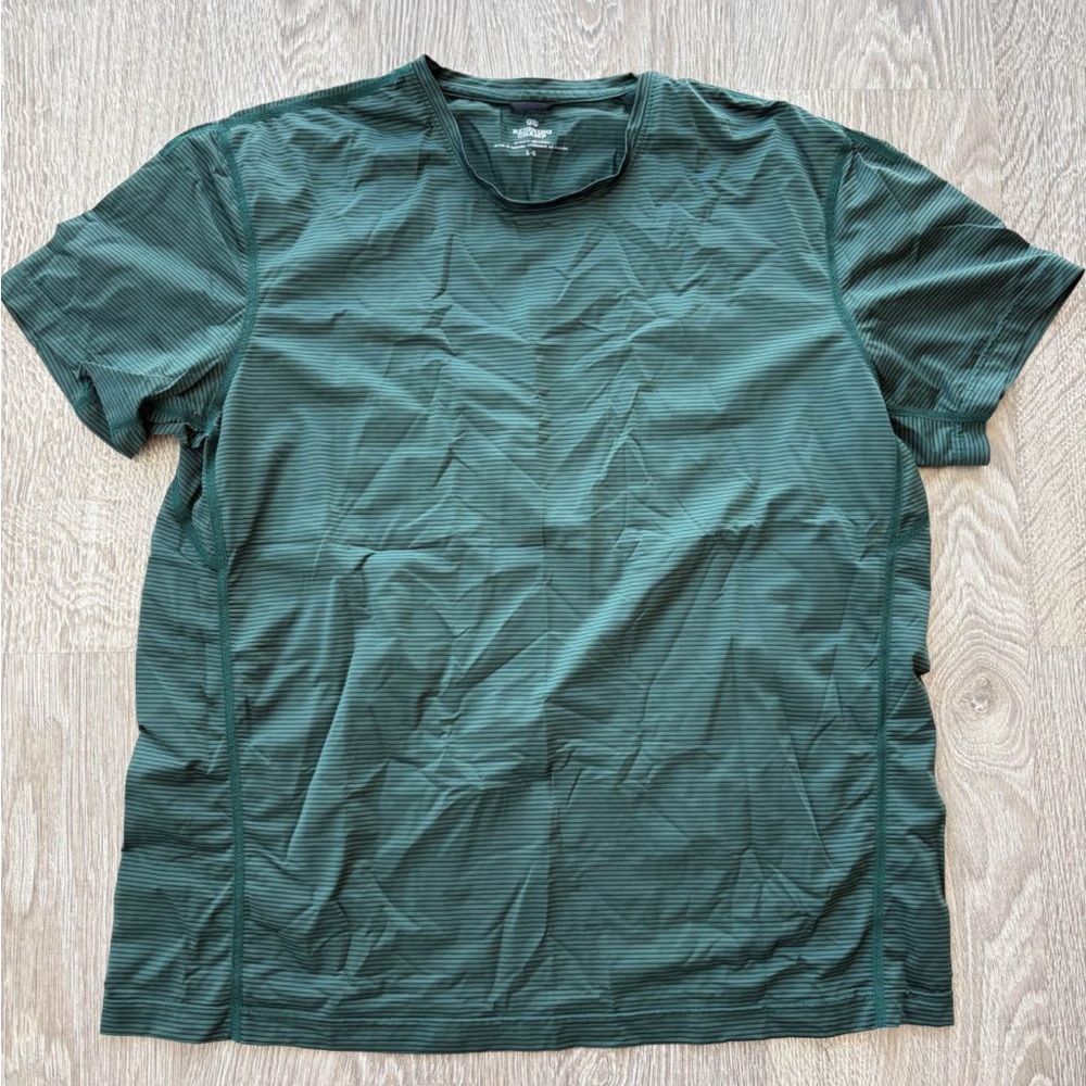 Reigning Champs Men’s TShirt, Size Large